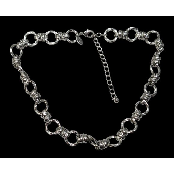 2028 Elegant Textured Link Silver Tone Chain Necklace - Picture 1 of 5